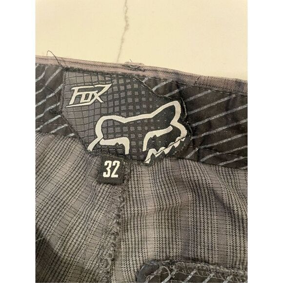 Fox Racing Plaid Check Black Grey Shorts Sz 32 - Picture 5 of 9